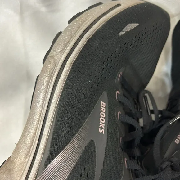 Brooks DNA V2 Ghost 15 GTX Waterproof Neutral Running Shoe