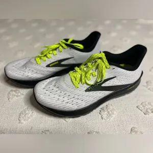 Brooks Hyperion Tempo Women’s Size 9.5 Running Shoes White Neon Green Sneakers