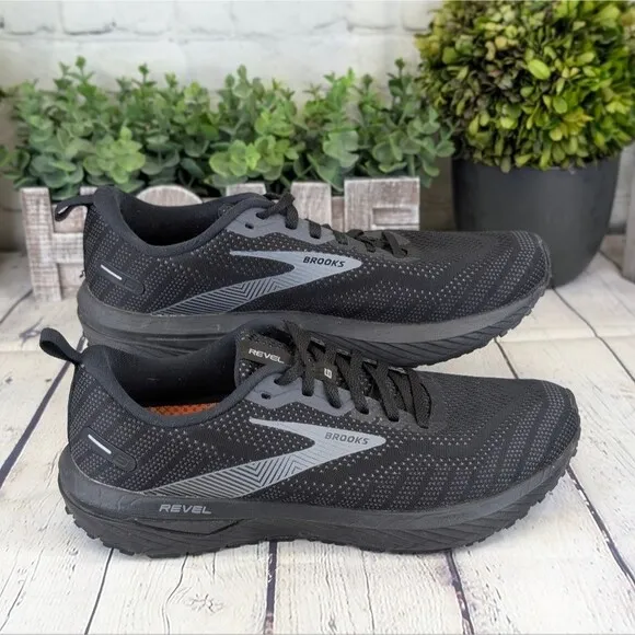 Brooks Men's Revel 6 Running Sneakers