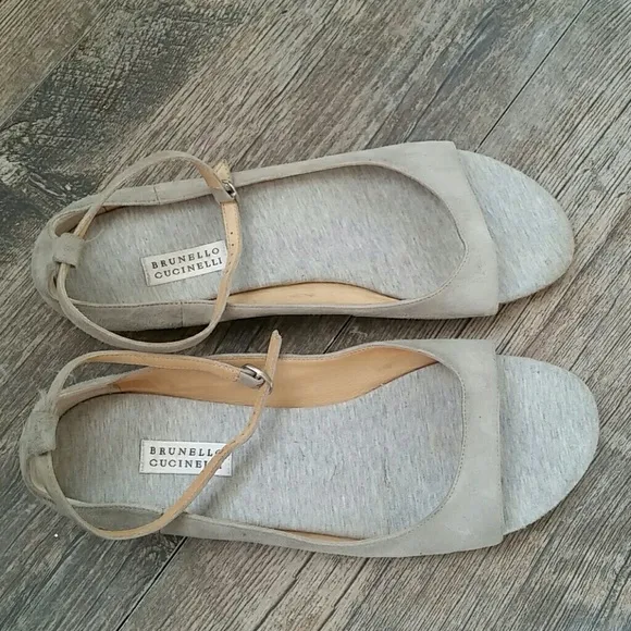 Brunello Cucinelli  open toe flats