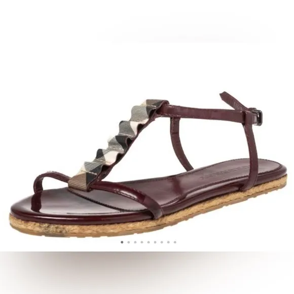 Burberry Burgundy Patent Leather Nova Check Coated Canvas T-Strap Flat Size 5