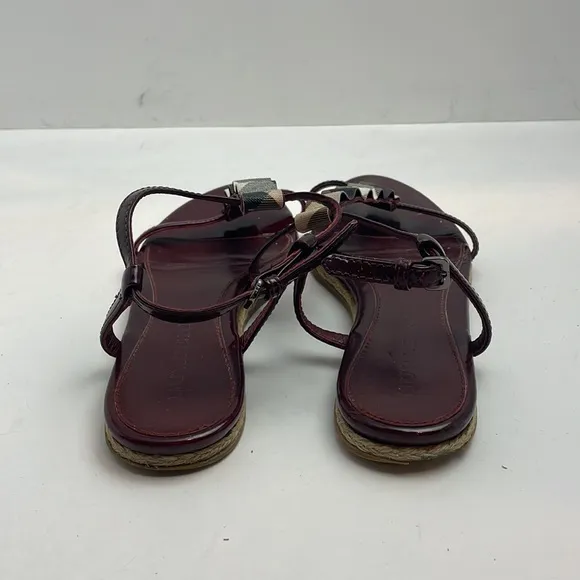 Burberry Burgundy Patent Leather Nova Check Coated Canvas T-Strap Flat Size 5