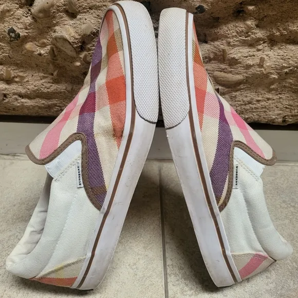BURBERRY Signature Print slip on loafer sneakers
