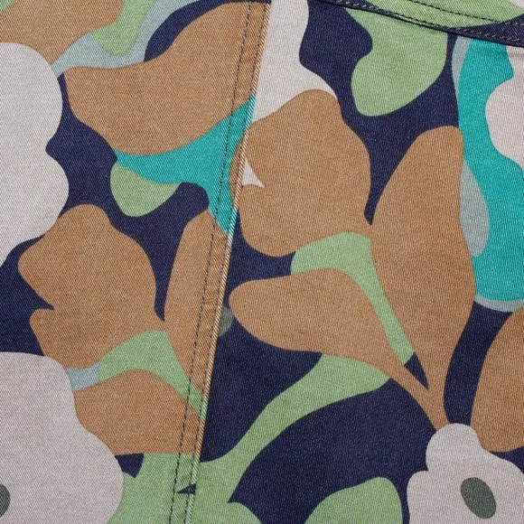 Cabi &quot;Zip Line&quot; Floral Side Pocket Skirt