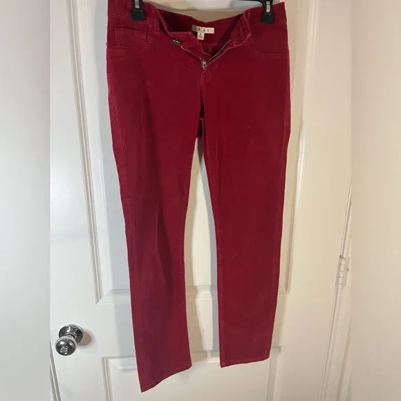 Cabi Soft Ribbed Corduroy Velvet Ruby Red Textured Fitted Skinny Jeans Sz 2