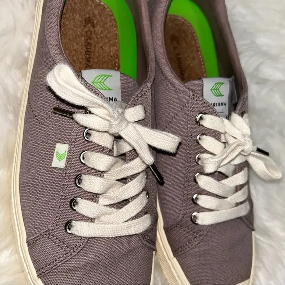 Cariuma Grey Canvas OCA Low Sneakers Sz 11