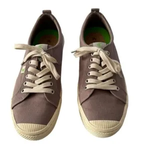 CARIUMA OCA LOW MYSTIC GREY CANVAS SNEAKER SIZE 11