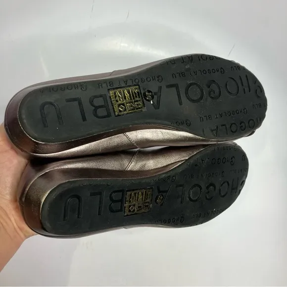 Chocolat Blu Cam 2 pleated metallic leather flats size 10