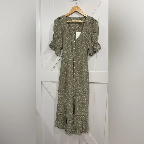 Christy Dawn BNWT Lennon Dress in Sage Green Floral - Small