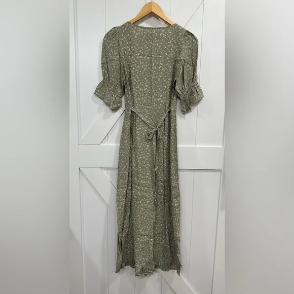 Christy Dawn BNWT Lennon Dress in Sage Green Floral - Small
