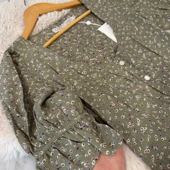 Christy Dawn BNWT Lennon Dress in Sage Green Floral - Small