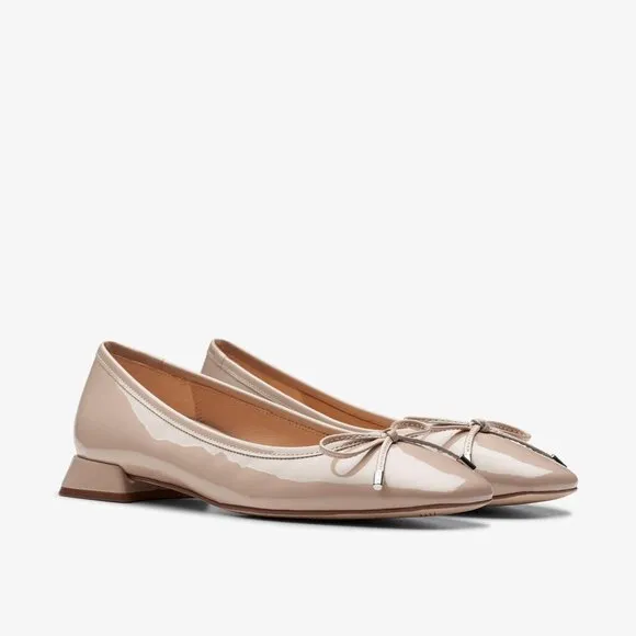 Clarks Ballet Flats Women's Ubree15 Step Sand Patent Sz. 9