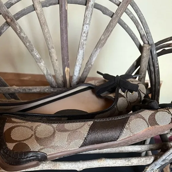 Coach Signature C Josie Ballet Flats Bow Accent Slip Ons