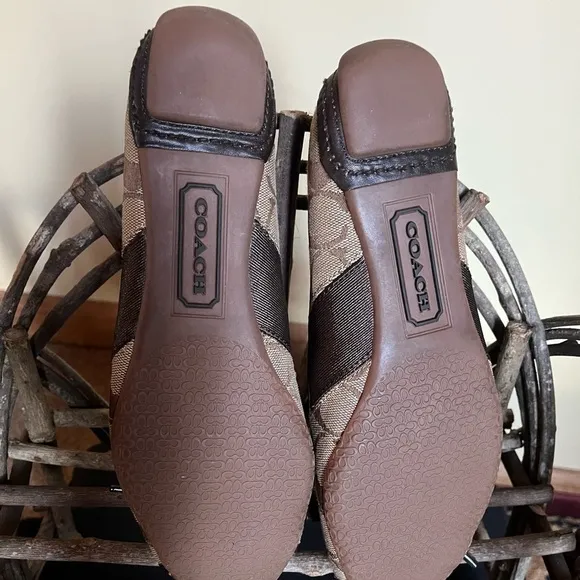 Coach Signature C Josie Ballet Flats Bow Accent Slip Ons