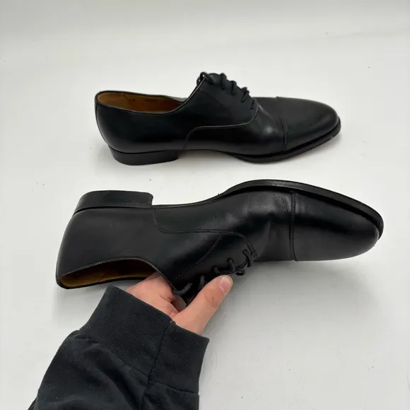 Cole Haan Men’s 9.5 Black Leather Cap Toe Lace Up Loafers