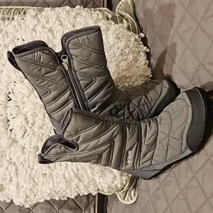 Columbia Boots