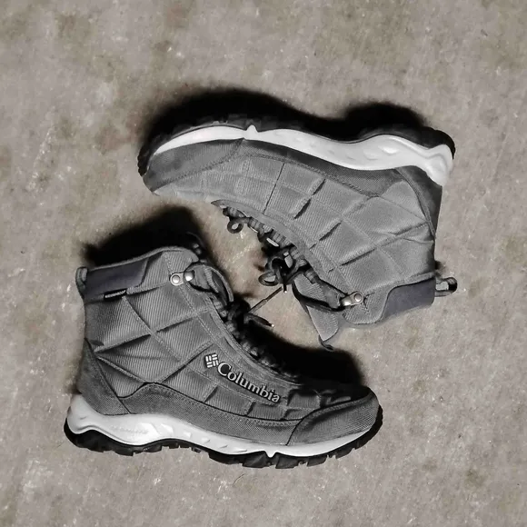 Columbia Omni-Grip Gray Waterproof Hiking Boots M8/W9½