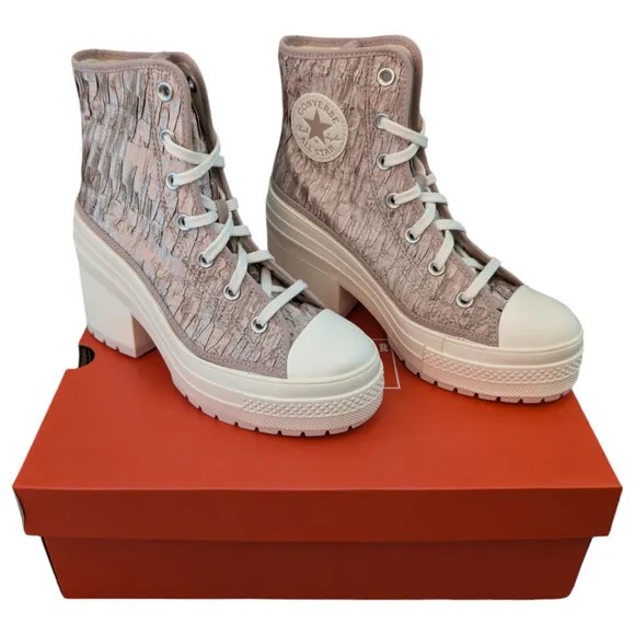 Converse Chuck 70 De Luxe Heel Platform Sneaker Satin Pink Chaotic Neutral 7 NEW