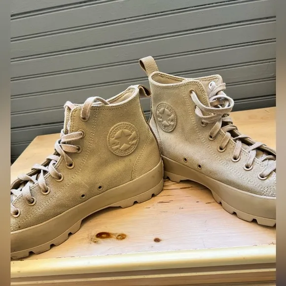 Converse Chuck Taylor All Star High Khaki Leather Lugged Boots Women Size 10.5