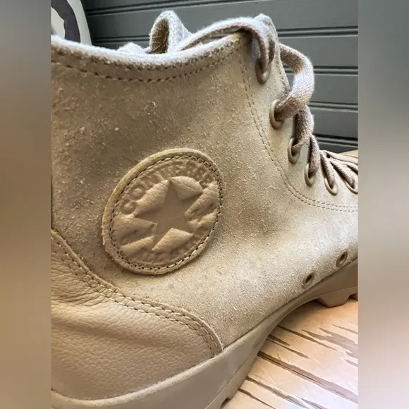 Converse Chuck Taylor All Star High Khaki Leather Lugged Boots Women Size 10.5