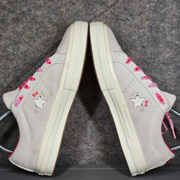 Converse One Star Hello Kitty Sneakers Low Top Shoes Cute Womens Size 7