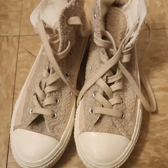Converse Tan Canvas Platform Sneakers