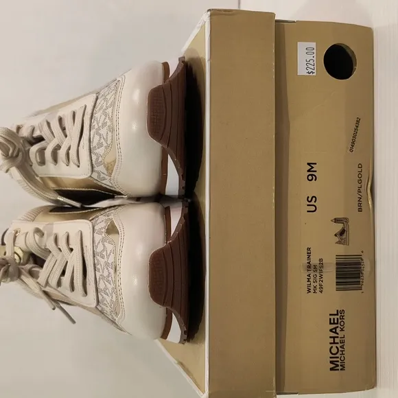 COPY - Michael Kors Wilma Trainer Two Tone Logo Size 9M Lace up Sneakers