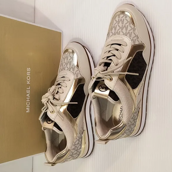 COPY - Michael Kors Wilma Trainer Two Tone Logo Size 9M Lace up Sneakers