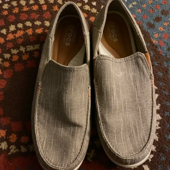 CROCS Men's Santa Cruz II Luxe Tan Slub Slip-On Shoes Loafers