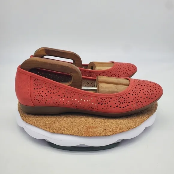 Croft &amp; Barrow Ortholite Lazer Cut Flats Size 9.5M Shoes