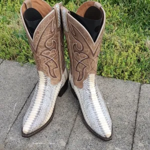 Dan Post natural cobra skin cowboy boots in a snip toe. Size 9D.