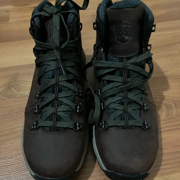 DANNER Mountain 600 4.5&quot; Walnut/Green