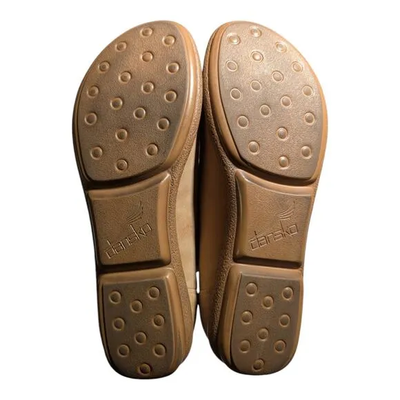 Dansko Guinevere Beige Nubuck Leather Floral Laser Cut Mary Jane Flats Sz 40 9.5