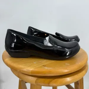 Dansko Women's Olivia Clog, Black Patent Black clog, loafer 38/7.5–8