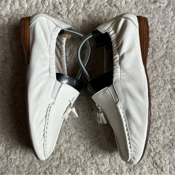 David Tate: Classic Elastic Back White Leather Slip On Tassel Loafers Size 9.5WW