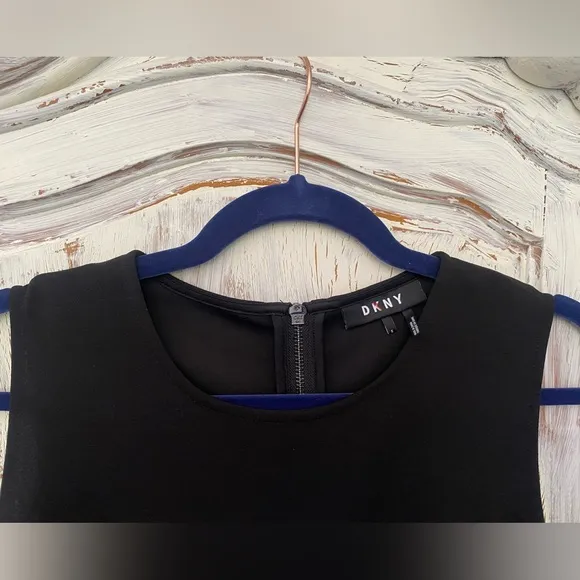DKNY great looking black dress🥰