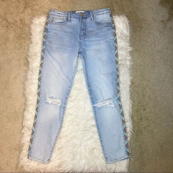 Driftwood Gizelle HR Embroidered Skinny Jeans