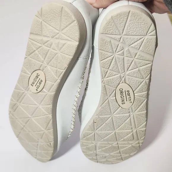 earth origins womens shoes sz 9.5 white leather slip on flats freya euc