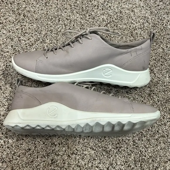 ECCO Leather Sneakers, Size EU 41/US 10, Color Gray