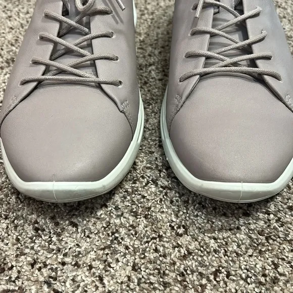 ECCO Leather Sneakers, Size EU 41/US 10, Color Gray