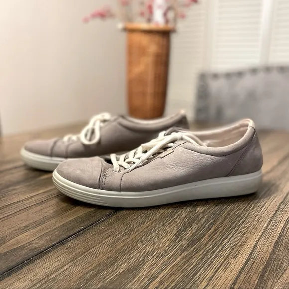 ECCO SOFT 7 Gray Rose Nubuck Leather Comfort Sneakers Size 8 EU 39 Smart Casual
