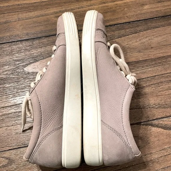 ECCO SOFT 7 Gray Rose Nubuck Leather Comfort Sneakers Size 8 EU 39 Smart Casual