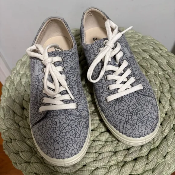 Ecco Soft 7 Nubuck Chic Grey Mosaic Lace Up Comfort Sneakers NWOB