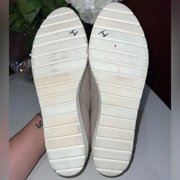 EILEEN FISHER Heaven Mesh Flats Size 9