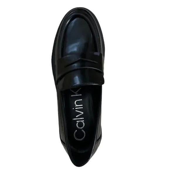 EUC Calvin Klein Women's Black Grant Slip-On Lug Sole Casual Loafer. Size 6.5