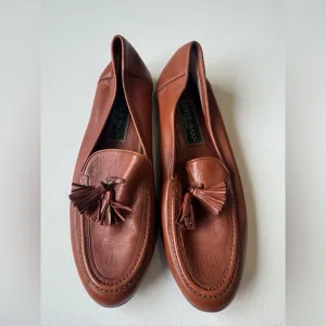 EUC women’s size 9 brown leather Cole Haan loafers  with tassels