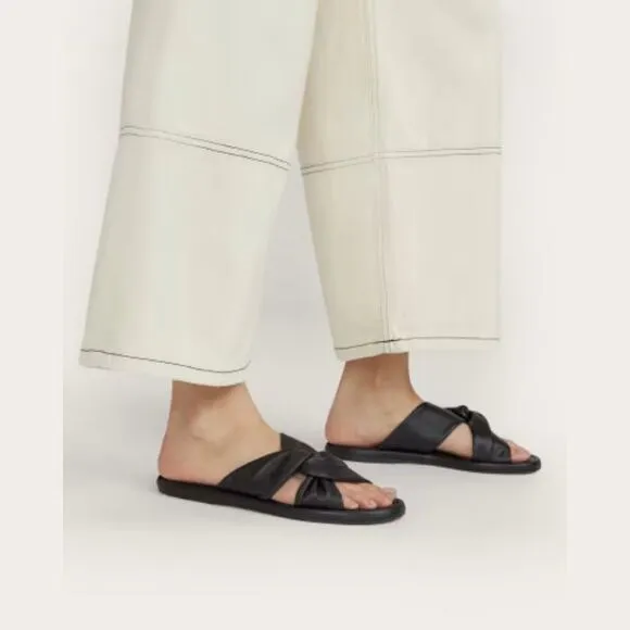 Everlane Size 9 The Day Twist Sandal In Black Leather Flat Slides Slip On NWOT