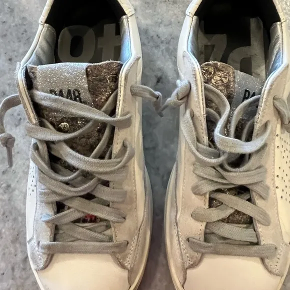 Excellent condition, only worn a few times, P448 John sneakers !