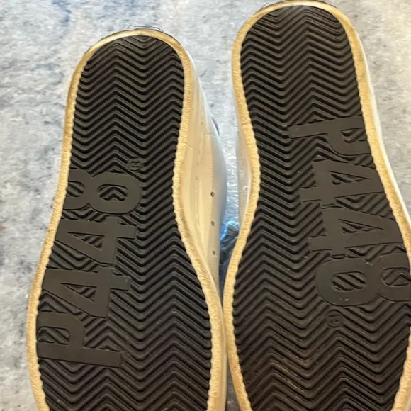 Excellent condition, only worn a few times, P448 John sneakers !