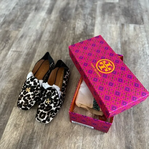 Excellent Condition! TORY BURCH Leopard Print Genuine Calf Hair Loafers/Mules